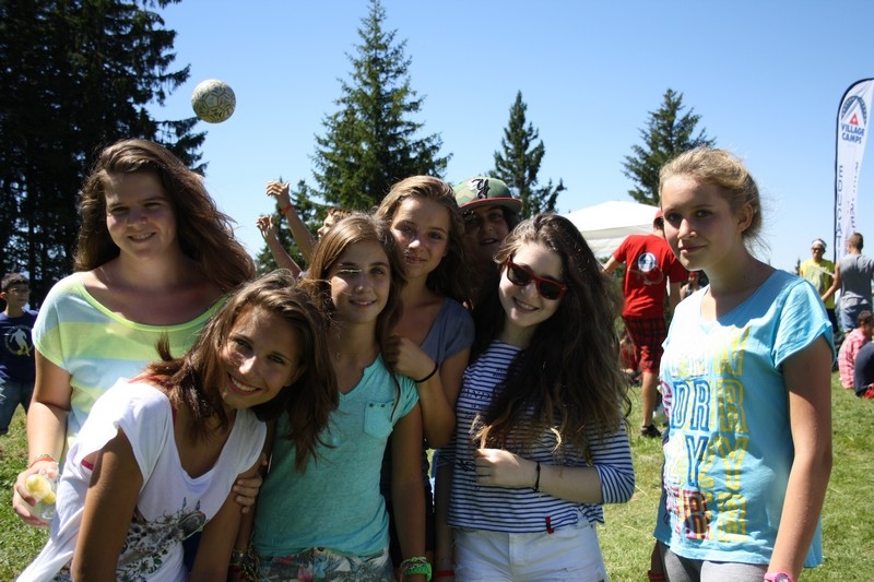 Village Camps International Summer Camp Leysin, Switzerland 2026-07-14 https://www.villagecamps.com/journals_admin/images/709-42-festival (37).jpg